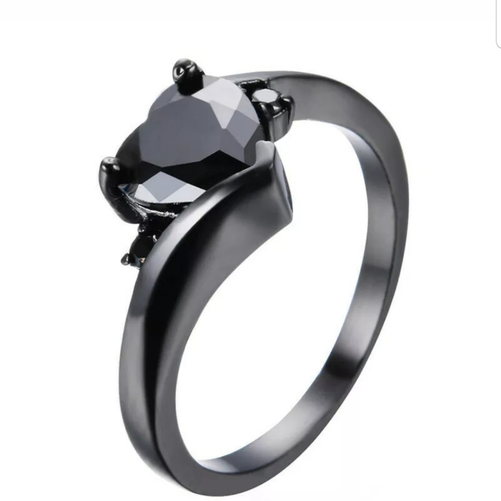 Heart shape BLACK GOLD Plated various CZ rings - Picture 1 of 7